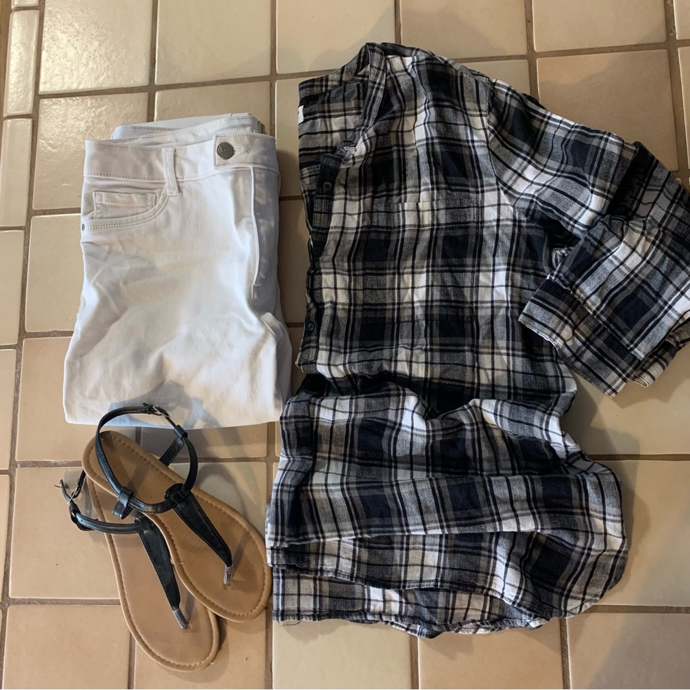 Old Navy tunic top black and white xxl